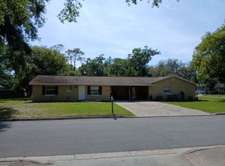 1028 E 10th Ave, Mount Dora, FL 32757