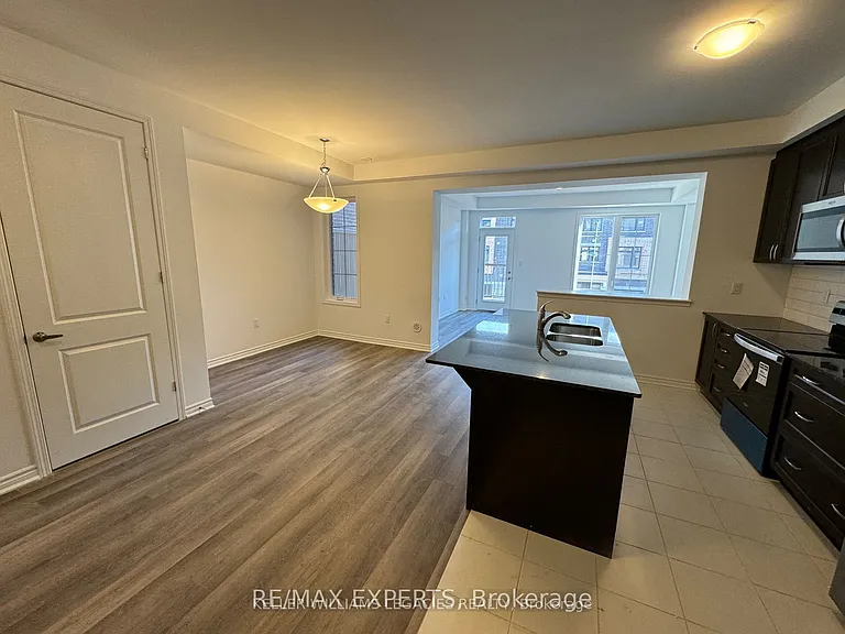 181 Keppel Cir — Photo 6