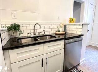 Lincoln Court, Saint Paul, MN 55105