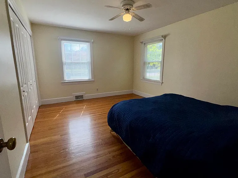 1717 S Elm St — Photo 15