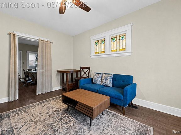 2nd image of 2143 Trowbridge St