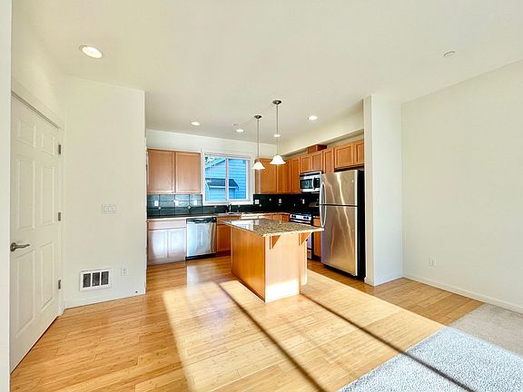 4th image of 1221 113th St SW Unit 20