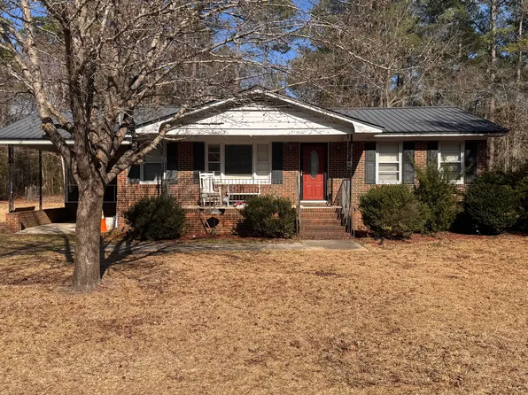 3801 Cedar Creek Rd, Fayetteville, NC 28312