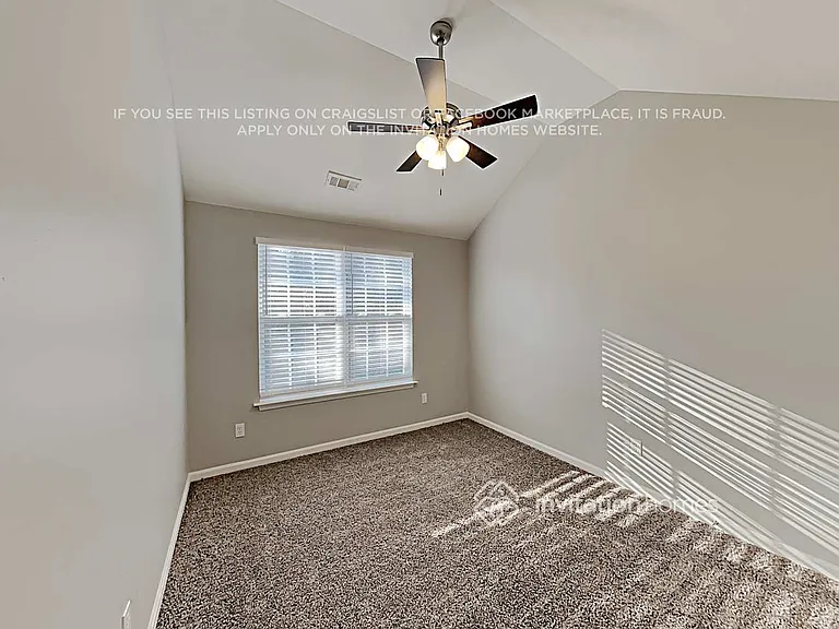 904 Grass Hollow Ct — Photo 14