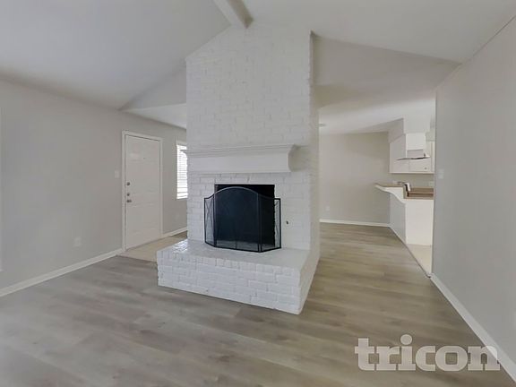 2nd image of 14218 Overbrook Ln