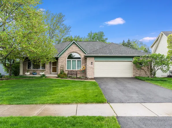 2331 Gleneagles Dr, Naperville, IL 60565