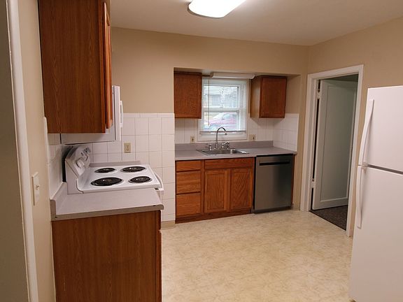 4th image of 34 E Courtland Ave