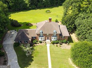 1102 Timber Glen Ct SW, Lilburn, GA 30047