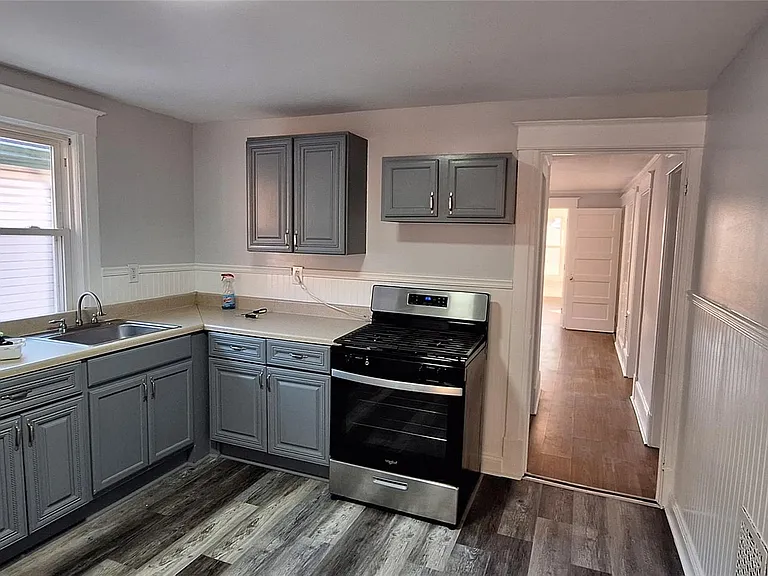 195 N Hamilton St #2 — Photo 6
