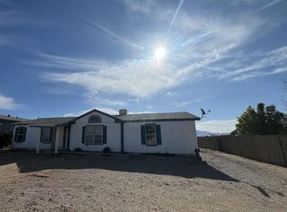508 1st St NE, Rio Rancho, NM 87124