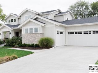 23412 Nancy Cir, Elkhorn, NE 68022