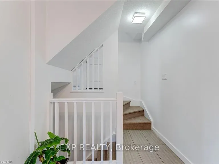 487 East Ave #5 — Photo 13