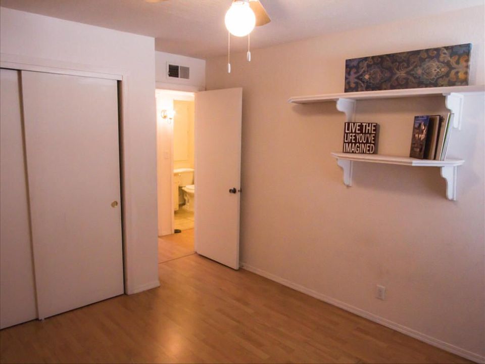 1st image of 244 Avalon Pl NW