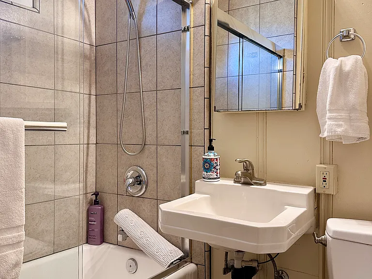 full bath