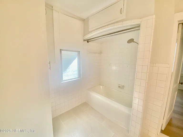 1653 Euclid St #1 — Photo 10