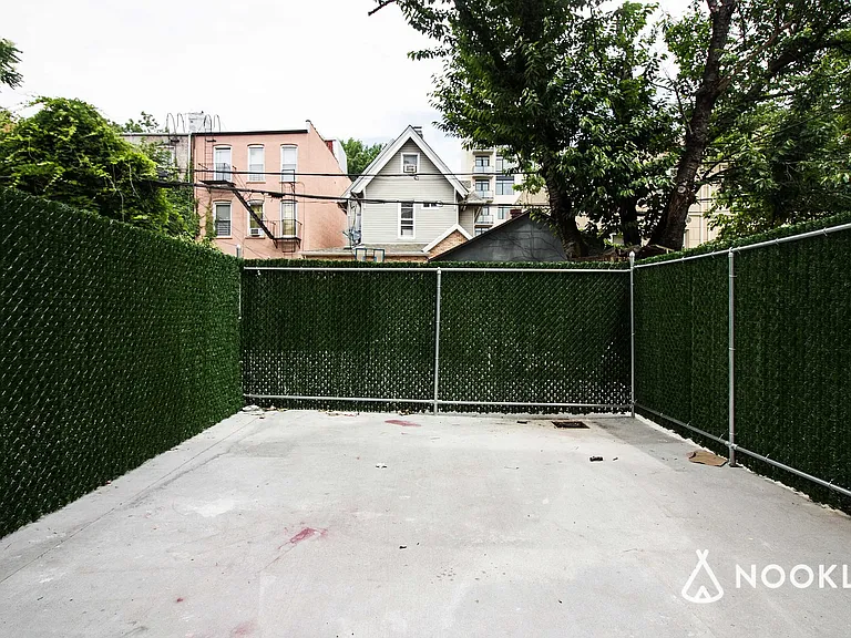 225 Winthrop St #1B — Photo 13