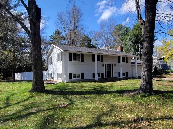 3264 DANS DRIVE, Stevens Point, WI 54481