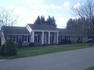 192 Crown Point, Princeton, WV 24740