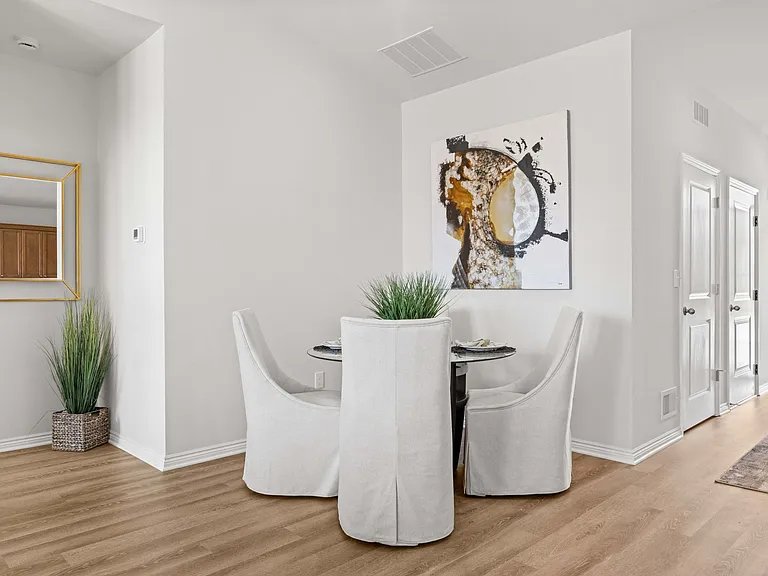 Walden Parc Apartments — Photo 19