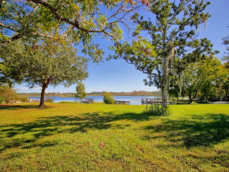 121 S Triplet Lake Dr — Photo 19