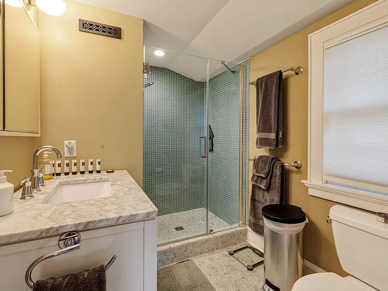 Full Bath