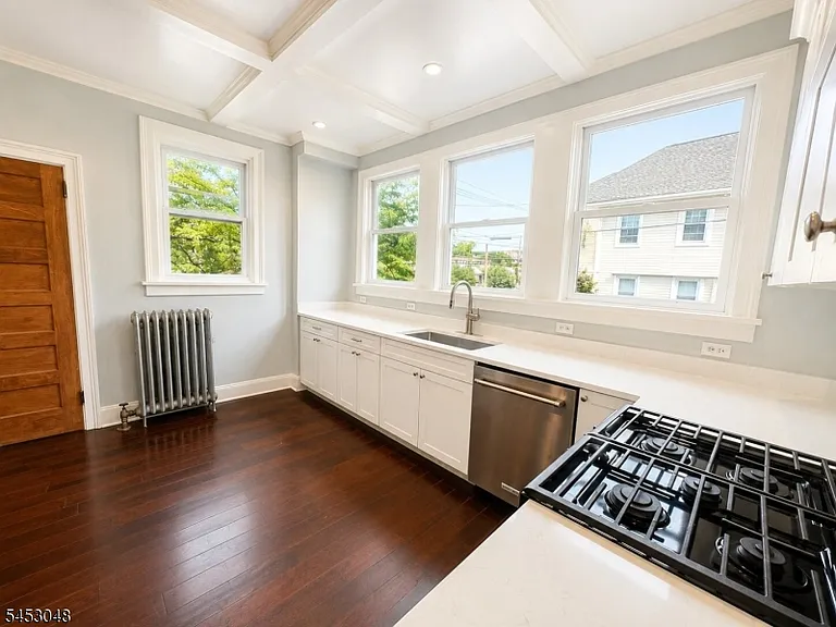 2 Cloverhill Pl #1 — Photo 22