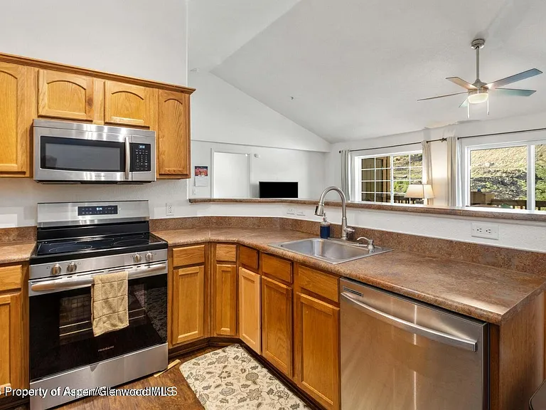326 River View Dr #107 — Photo 8