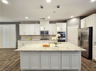 6233 Canterbury Field Rd, Spring valley, NV 89113