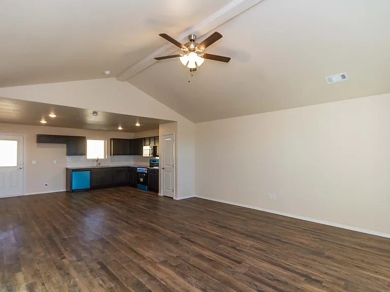 7514 Beck Dr — Photo 3