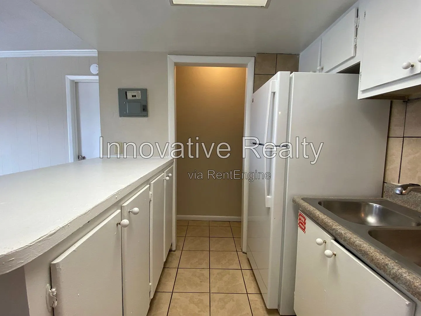 1 bed, 1.0 bath, 588 sqft, $1,195 — Photo 4