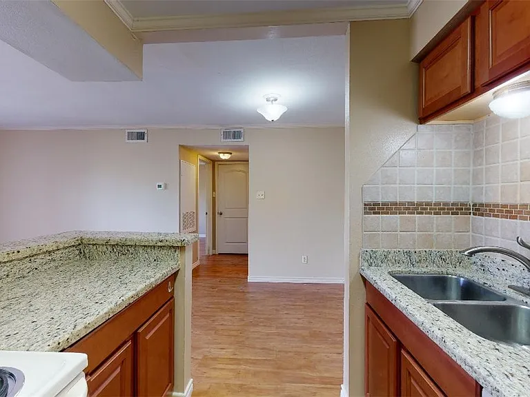 904 University Oaks Blvd #1 — Photo 7