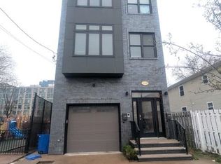 366 Whiton St #1, Jersey City, NJ 07304