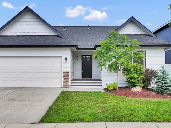 415 S McKee St, Greenacres, WA 99016