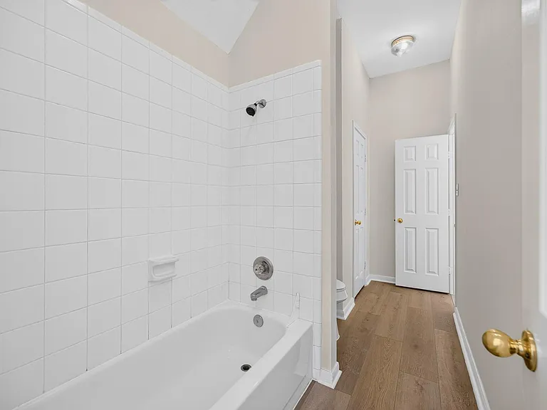 1727 Emma Cove Ct — Photo 26