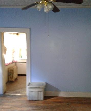 4th image of 26209 Hillside Ave