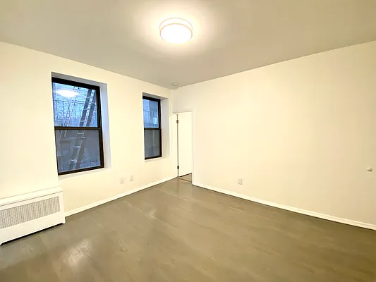 Rented by Douglas Elliman | media 27