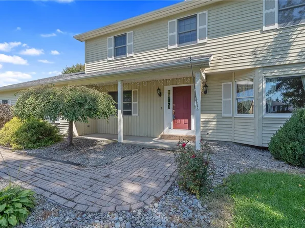 8271 Thimblerock Cir, Manlius, NY 13104