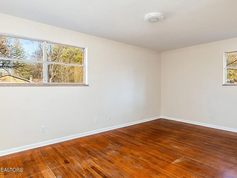 1534 McIlvaine Dr — Photo 11