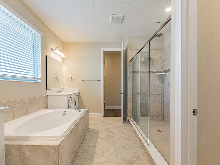 8278 Procida Isle Ln — Photo 49