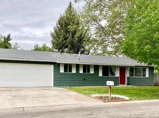 3702 W Pinehurst Dr, Boise, ID 83703