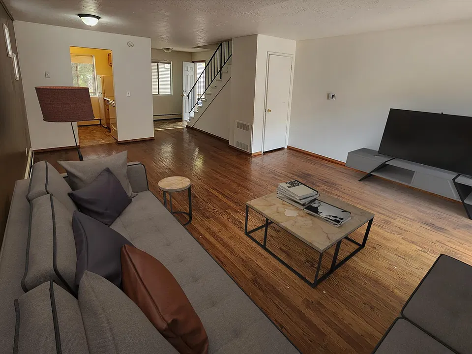 1214 W 10th Ave #3