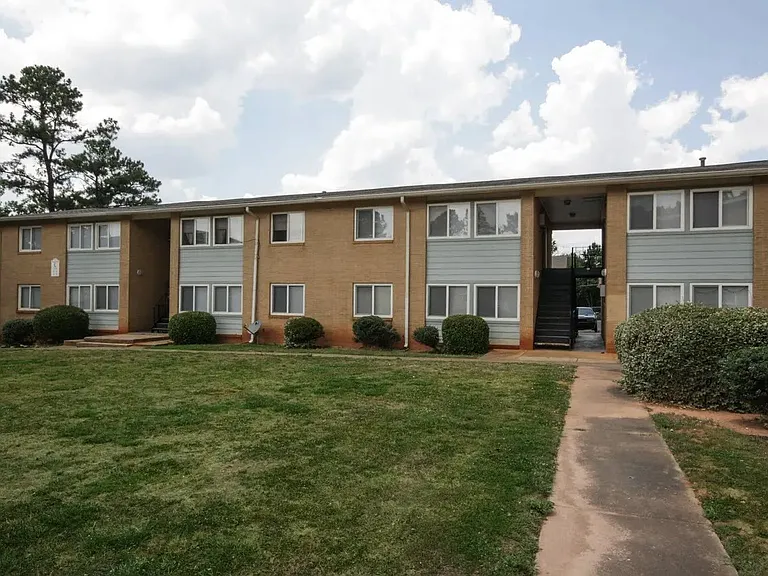 Welcome to The Preserve On Conley Apartments, where comfort meets convenience. Enjoy spacious living, well-maintained grounds, and easy access to local amenities. Make your next home hereschedule a tour today to unlock your new lifestyle!