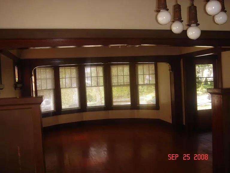1607 E Pryor Ave — Photo 20