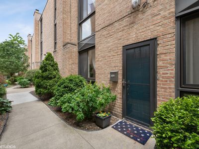 3020 N Waterloo Ct UNIT 3, Chicago, IL, 60657