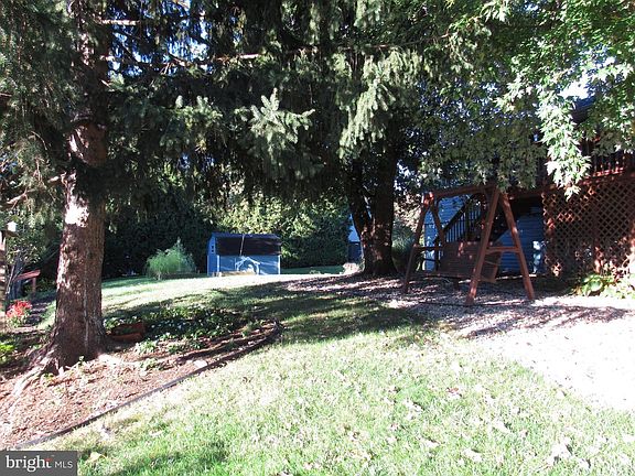 4th image of 132 Jameslee Dr