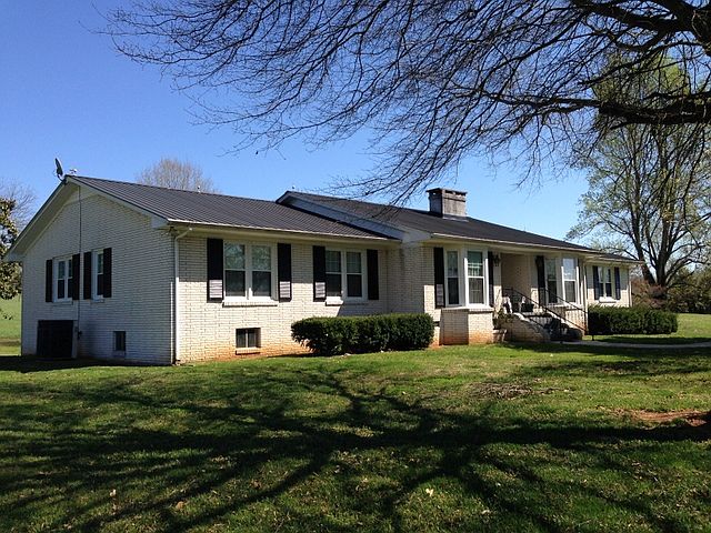 4 BR 3 Bath Brick on 35 Acre