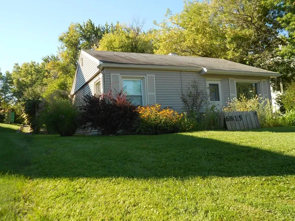 6815 Leytonstone Blvd, West Bloomfield, MI 48322