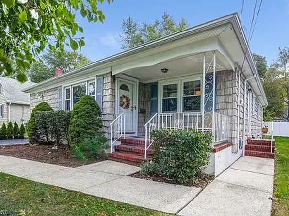 61 Fulton St, Clark, NJ 07066
