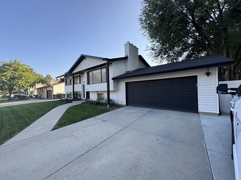11284 S Sandy Creek Dr