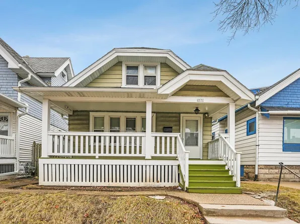 2571 North 51 STREET, Milwaukee, WI 53210